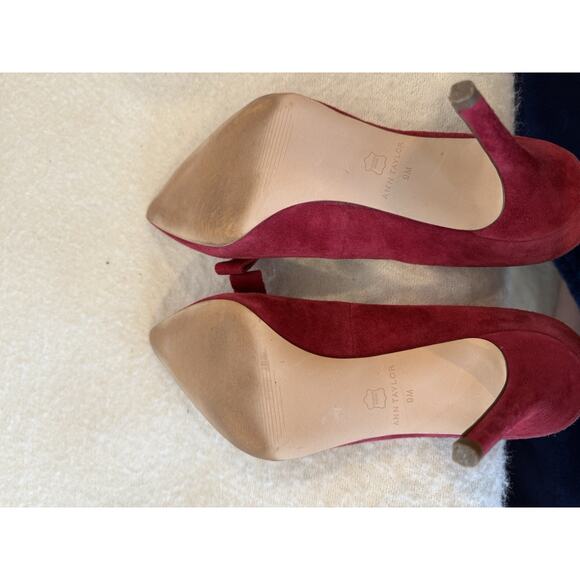 Ann Taylor Odette Wine Suede Bow Heels Shoes Fashion Blogger Work Pumps 9 Fairy - Picture 7 of 7